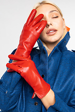 Осінні шкіряні рукавички на флісі червоного кольору  4007734 фото №1