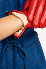 Осінні шкіряні рукавички на флісі червоного кольору  4007734 фото №4