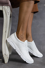 Кожаные кроссовки для города в белом цвете 8018741 фото №6
