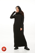 Длинное теплое платье из трикотажа на флисе с хомутом и капюшоном Garne 3039778 фото №1
