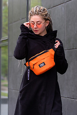 Оранжевая сумка на пояс со светоотражающим принтом Without 8042790 фото №1