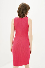 Gestricktes ärmelloses Damenkleid in Himbeerfarbe  4038806 Foto №2
