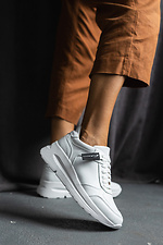White leather sneakers for the city  8018816 photo №1