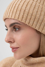 Women's knitted hat in beige color  4038852 photo №3