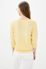 Żółty sweter z dzianiny z przyciętymi rękawami i okrągłym dekoltem  4037855 zdjęcie №4