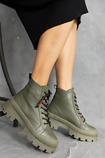 Massive leather demi-season ankle boots insulated khaki  8018858 photo №3