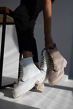 Білі осінні черевики на платформі з натуральної шкіри  8018860 фото №2