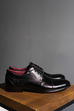 Черные классические туфли из натуральной кожи  8018863 фото №1