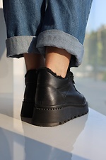 Зимние кожанные кроссовки для женщин черного цвета  8019864 фото №17