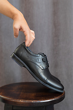 Мужские классические туфли из черной кожи 8018871 фото №3