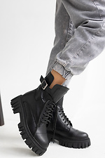 Черные зимние ботинки берцы из натуральной кожи с массивной платформой и пряжкой  8018885 фото №1