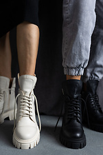 Чорні зимові черевики берці з натуральної шкіри з масивною платформою та пряжкою  8018885 фото №3