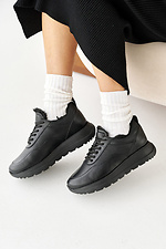 Schwarze Damen-Wintersneaker aus Leder mit Fell 8019908 Foto №7