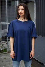 Длинная оверсайз футболка для девушки хлопковая синего цвета Without 8042921 фото №1