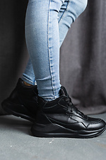 Утепленные кожаные кроссовки черного цвета 8018928 фото №3