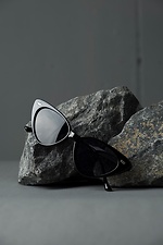 Women's Sunglasses Chanterelle Black Rim Without 8048933 photo №5