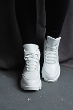 Зимние высокие кроссовки кожаные белого цвета на платформе 8018940 фото №3