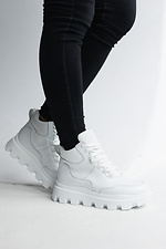 Зимние высокие кроссовки кожаные белого цвета на платформе 8018940 фото №5