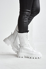 Білі високі черевики зі шкіри на масивній платформі  8018975 фото №5