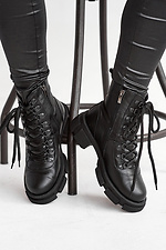 Зимние массивные кожаные ботинки на платформе черные  8018981 фото №9