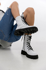 White women's demi-season boots with a black insert  4205990 photo №4